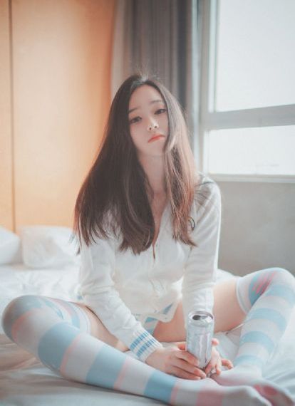 老师胸乳裸露网站_全集电影手机在线观看
